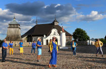 Mėlyna - geltona