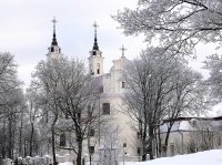 Balta bažnytėlė baltuos pataluos. Alina Akcijonaitienė