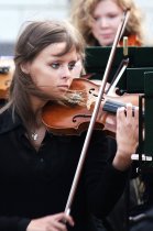 &quot;Smuikininkė&quot; Michael Pretzsch