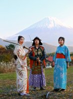 100 Japonijos kadrų